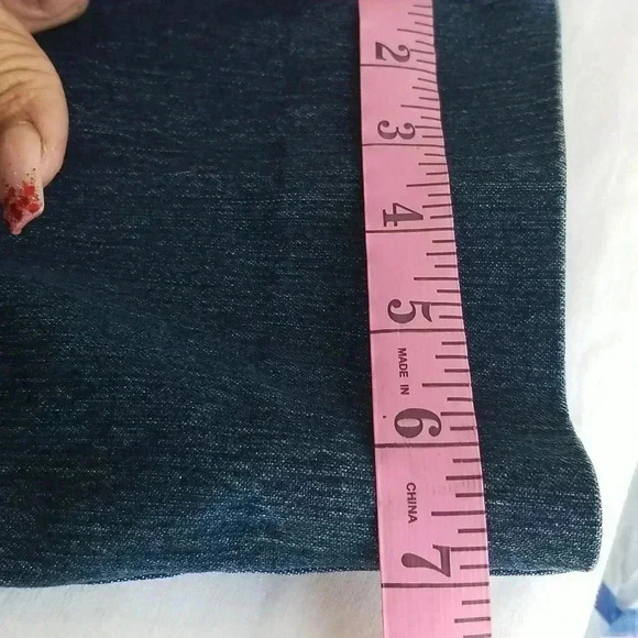 Gloria Vanderbilt denim 12 medium - Picture 12 of 13